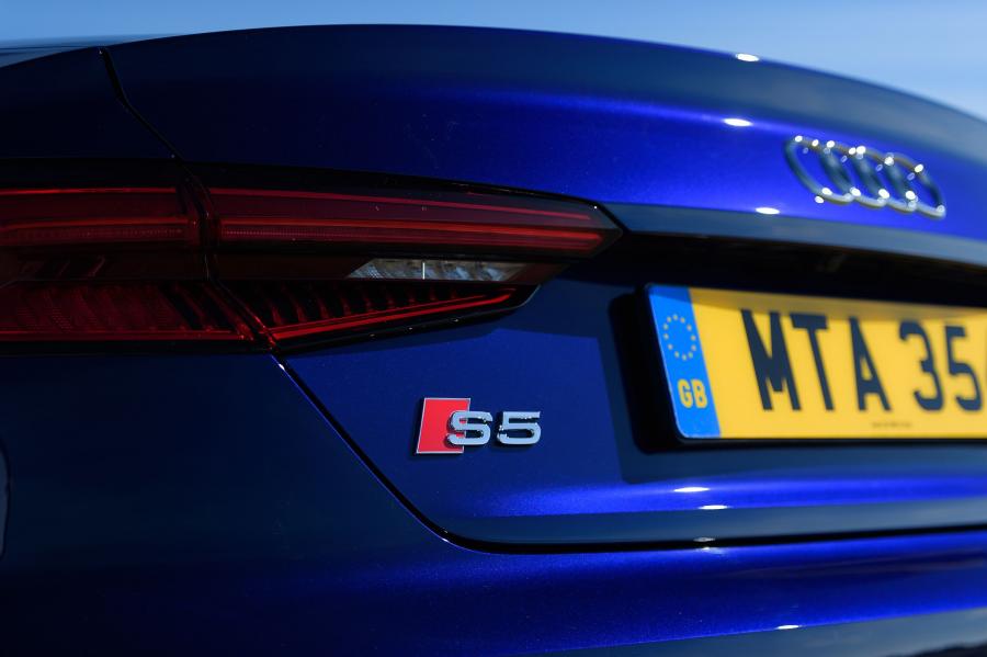 Детали экстерьера Audi S5 Cabriolet 2017 года  (UK) (фото 21 из 40)